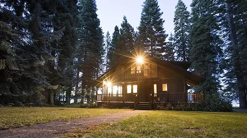 Cabin with Off the Grid Lighting